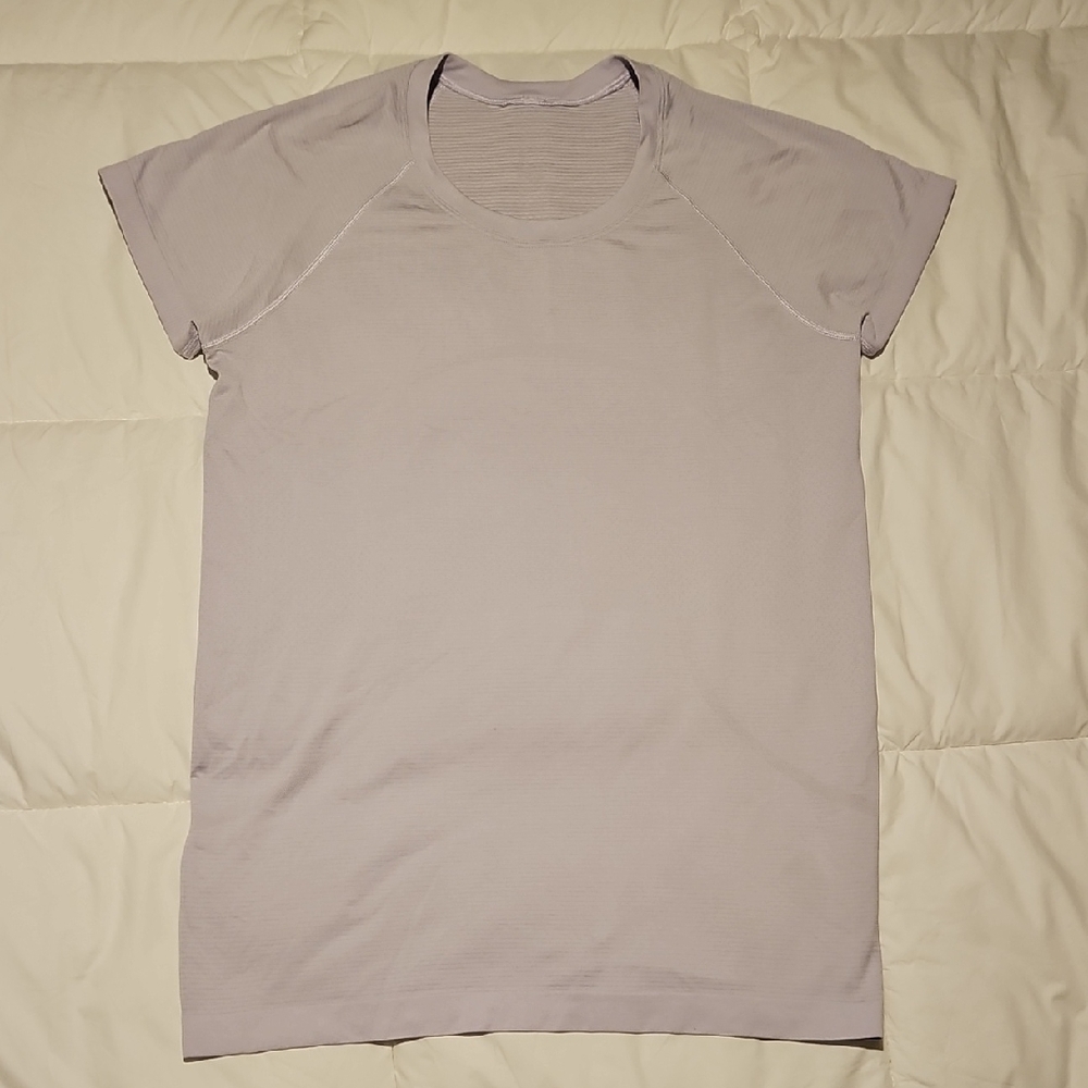 Lululemon Swiftly Tech Woman's Lavender Tee